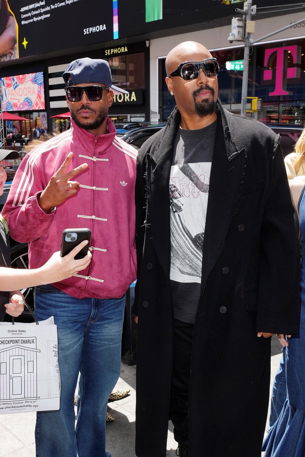 Anna Faris, Marlon Wayans, and Damon Wayans at "Scary Movie 6" event
