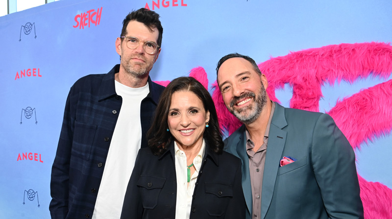 Veep’s Julia Louis-Dreyfus & Timothy Simons Reunite with Tony Hale to Support His ‘Sketch’ Premiere!